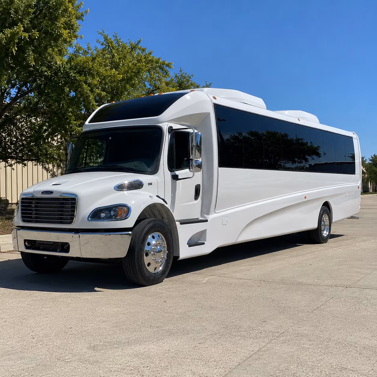 colorado springs 15 passenger minibus
