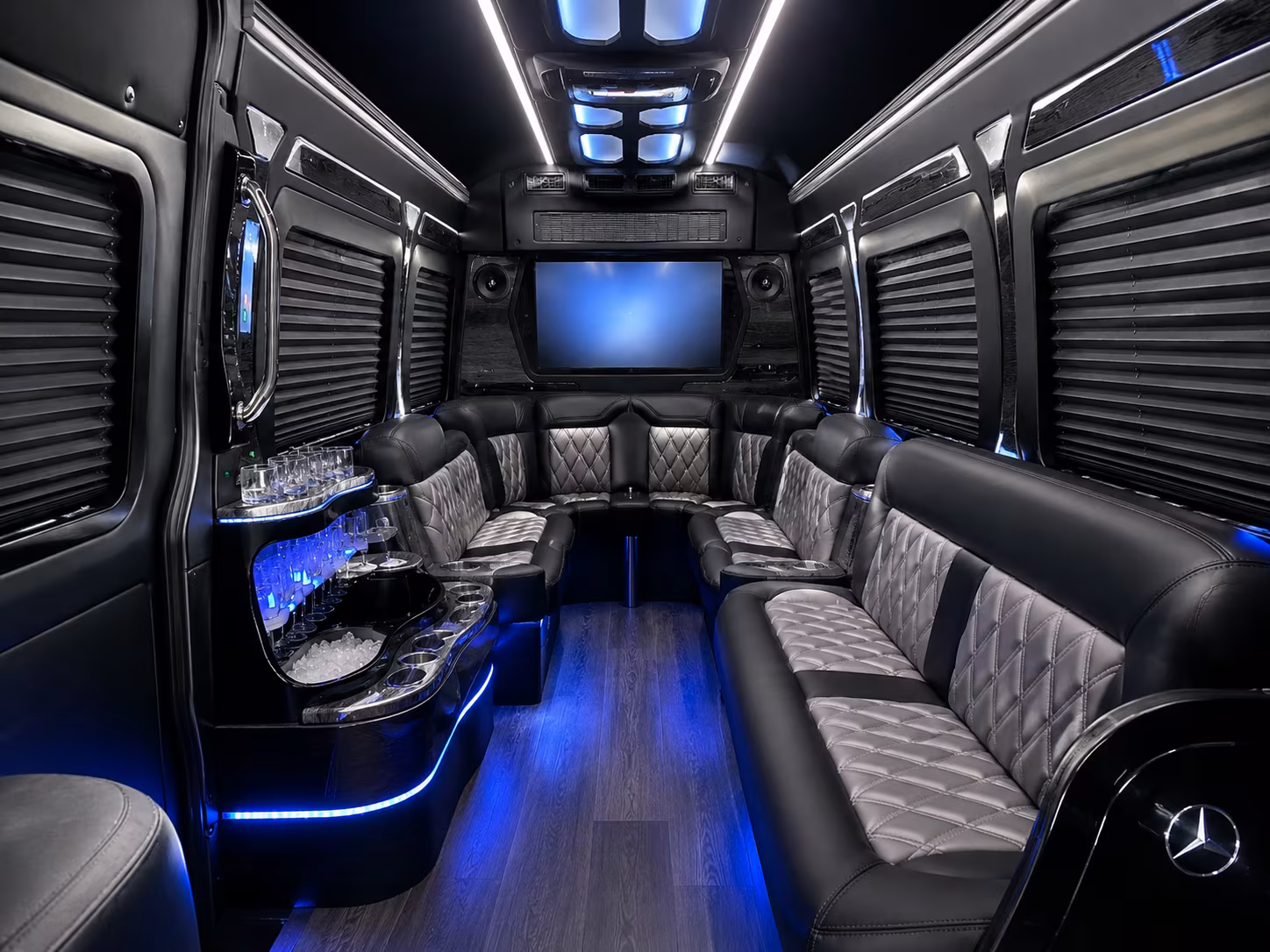 find the perfect transportation for your next airport transfer 4